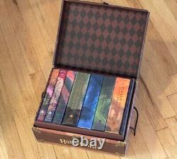 Harry Potter Boxed Set Hardcover Books 1-7 In Trunk Chest Limited Edition- Nouveau