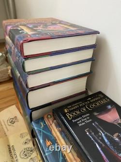 Harry Potter Coffret complet de livres reliés avec extras, lettre cadeau G, 18 livres