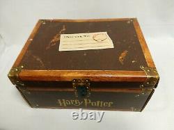 Harry Potter Ensemble Complet De Couverture Dure Livres #1-7 Avec Poitrine (pleuillez Lire)