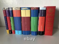 Harry Potter Ensemble Complet De Livres 1-7 Hardback + Livre De Bibliothèque Hogwarts