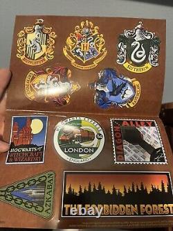 Harry Potter Ensemble Complet De Livres De Couverture Dure Avec Poitrine Collectionnable