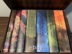 Harry Potter Ensemble Complet De Livres De Couverture Dure Avec Poitrine Collectionnable