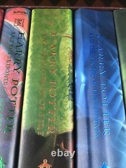 Harry Potter Hardcover Complete Collection Coffret Livres 1-7 Dans La Poitrine
