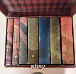 Harry Potter Livres Reliés Complet 1-7 avec Coffre. Toutes les 1ères éditions américaines