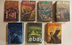 Harry Potter Livres Reliés Complet 1-7 avec Coffre. Toutes les 1ères éditions américaines