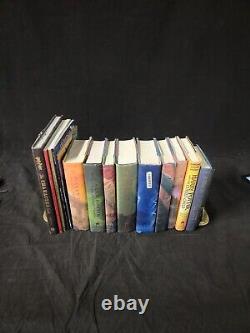 Harry Potter Series By J. K. Rowling Ensemble Complet De 7 Livres Hc +++8 Autres Livres