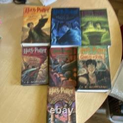 Harry Potter, intégrale des tomes 1 à 7 de J. K. Rowling, coffret de livres reliés de fantasy pour jeunes adultes