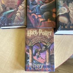 Harry Potter, intégrale des tomes 1 à 7 de J. K. Rowling, coffret de livres reliés de fantasy pour jeunes adultes
