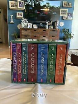 Harry Potter l'ensemble complet de la série en version reliée