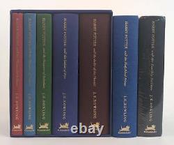 J.K. Rowling / ÉDITION DE LUXE COMPLÈTE DE LA SÉRIE HARRY POTTER HARRY 1er 1999