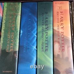J. K. Rowling Harry Potter Coffret Scholastic Couverture rigide Coffre de collection Fantastique
