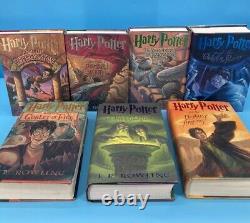 J K Rowling Harry Potter Ensemble de livres complet 1-7 HC Premières éditions américaines première