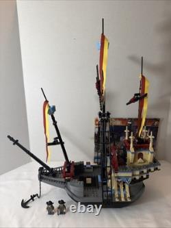 LEGO Harry Potter Set #4768 Le Navire Durmstrang 100% Complet Avec Manuel
