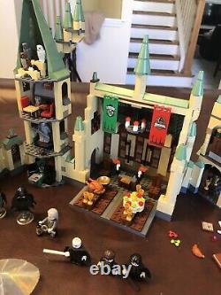Lego Harry Potter 4842 Château De Hogwarts 100% Complet Avec Minifigs Et Instructions
