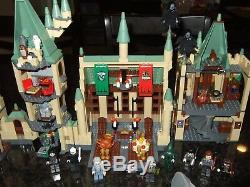 Lego Harry Potter 4842 Château De Poudlard 3 Manuels, Minifigures, 100% Complet