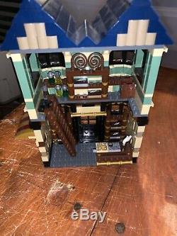 Lego Harry Potter Diagon Alley 10217 Pas De Boîte Ou Des Livres Près Complète