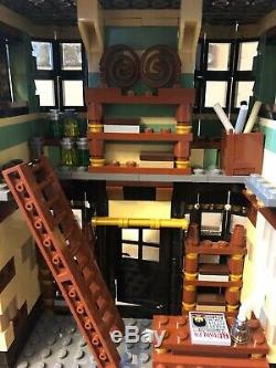 Lego Harry Potter Diagon Alley Set # 10217 100% Complet 2/3 Encore Dans Des Sacs