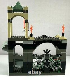 Lego Harry Potter Forbidden Corridor 4706 Complet Avec 3 Minifigs Moelleux & Affiche