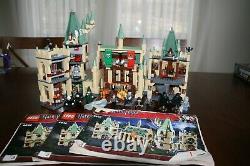 Lego Harry Potter Poudlard Château (4842), Utilisé, Complet Sauf Manquant 1 Baguette