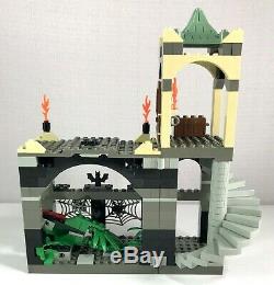Lego Harry Potter Set 4706 Couloir Forbidden Complet Avec 3 Minifigs & Fluffy