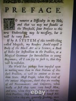 Livre ancien occulte ésotérique grimoire système complet de magie sorcellerie sorcière