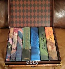 Nouveau 7 Harry Potter Hardcover Livres Série Complète Boîte De Collection Set Dans Trunk
