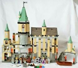 Pierre 4709 Château De Poudlard De Lego Harry Potter Sorcier Avec Minifigs Complet