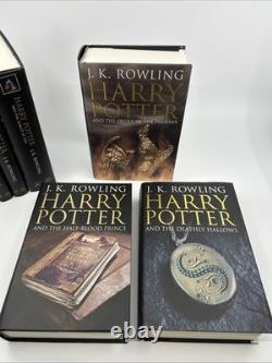 RAINCOAST BLOOMSBURY Harry Potter Rowling Édition adulte canadienne complète 1-7