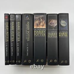 RAINCOAST BLOOMSBURY Harry Potter Rowling Édition adulte canadienne complète 1-7