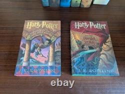 Série complète Harry Potter + Préquelle Les Contes de Beedle le Barde Éditions originales Reliures rigides