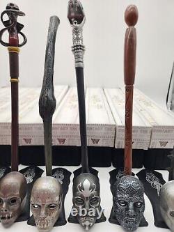 Série des Mangemorts d'Harry Potter : Support pour baguette de 12 pouces avec masque - Ensemble complet de 9 pièces