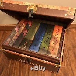 Set 7 Harry Potter Books Couverture Rigide Boxed Box Box Lot Nouvelle Série Complète