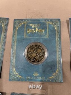 Universal Studios Harry Potter – Marqueurs de sortilèges : 11 pièces et carte de Pré-au-Lard – COMPLET