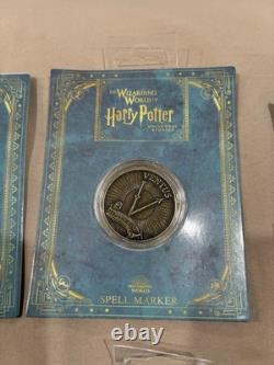 Universal Studios Harry Potter – Marqueurs de sortilèges : 11 pièces et carte de Pré-au-Lard – COMPLET